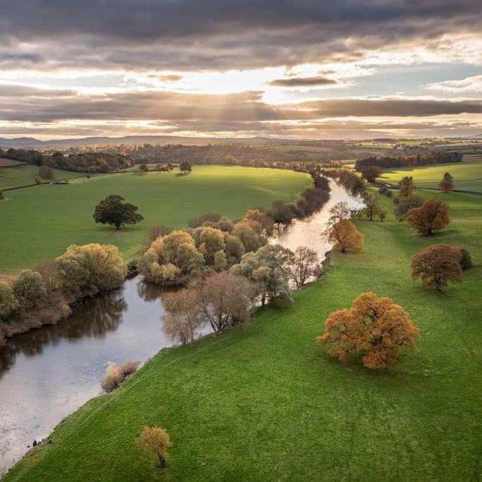Cosy Cottage On Banks Of River Wye Foy Kültér fotó